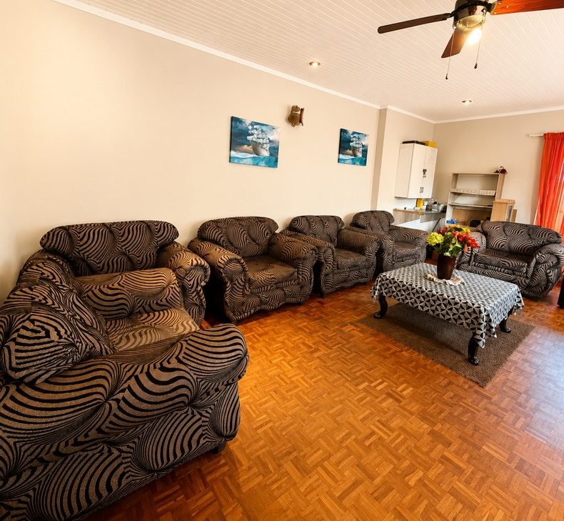 Lounge Area.png